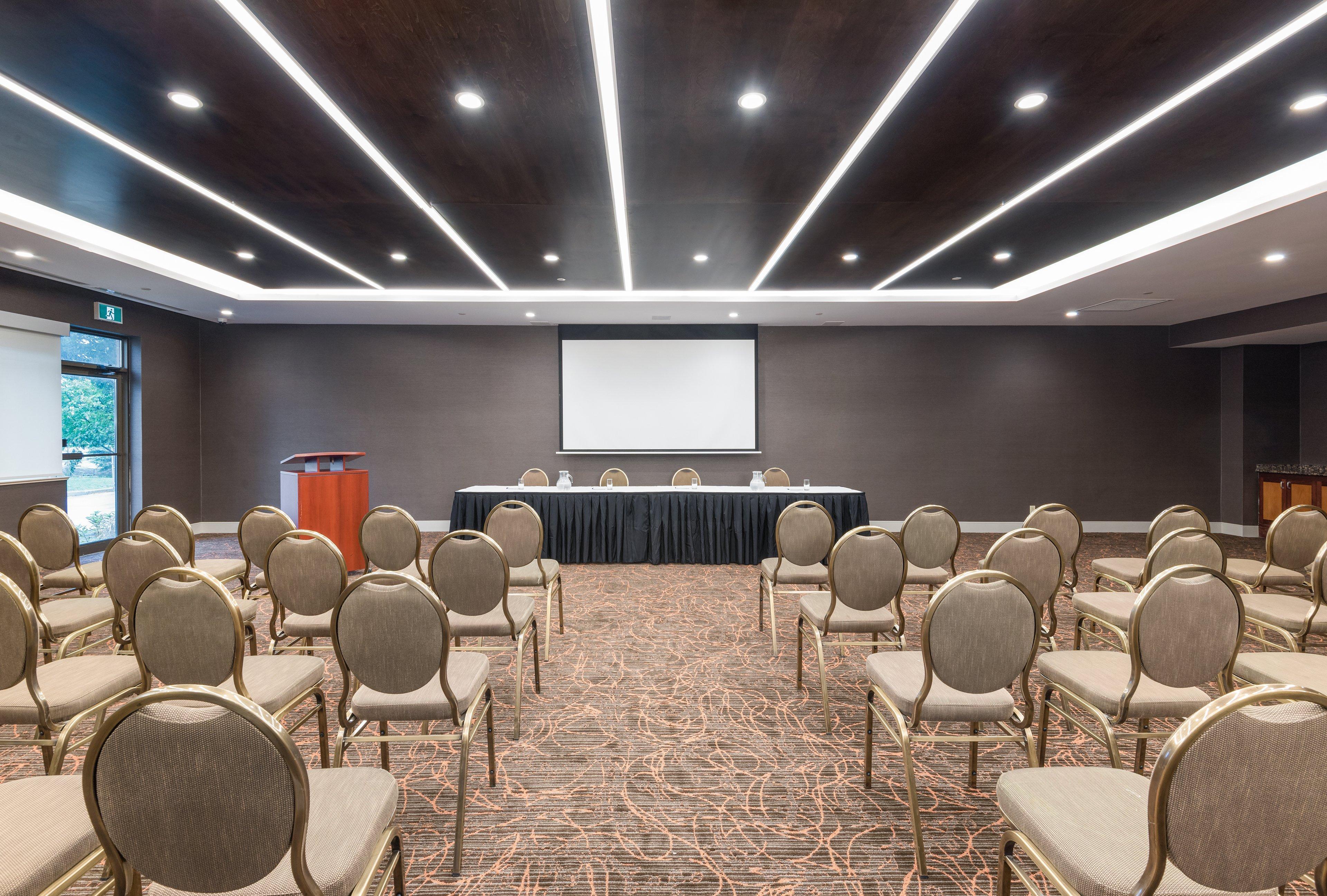 Holiday Inn Express Hotel & Suites Milton By Ihg Exterior photo