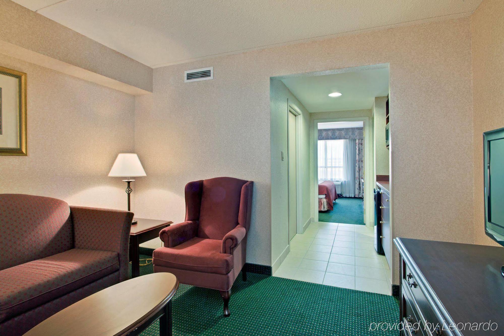 Holiday Inn Express Hotel & Suites Milton By Ihg Room photo